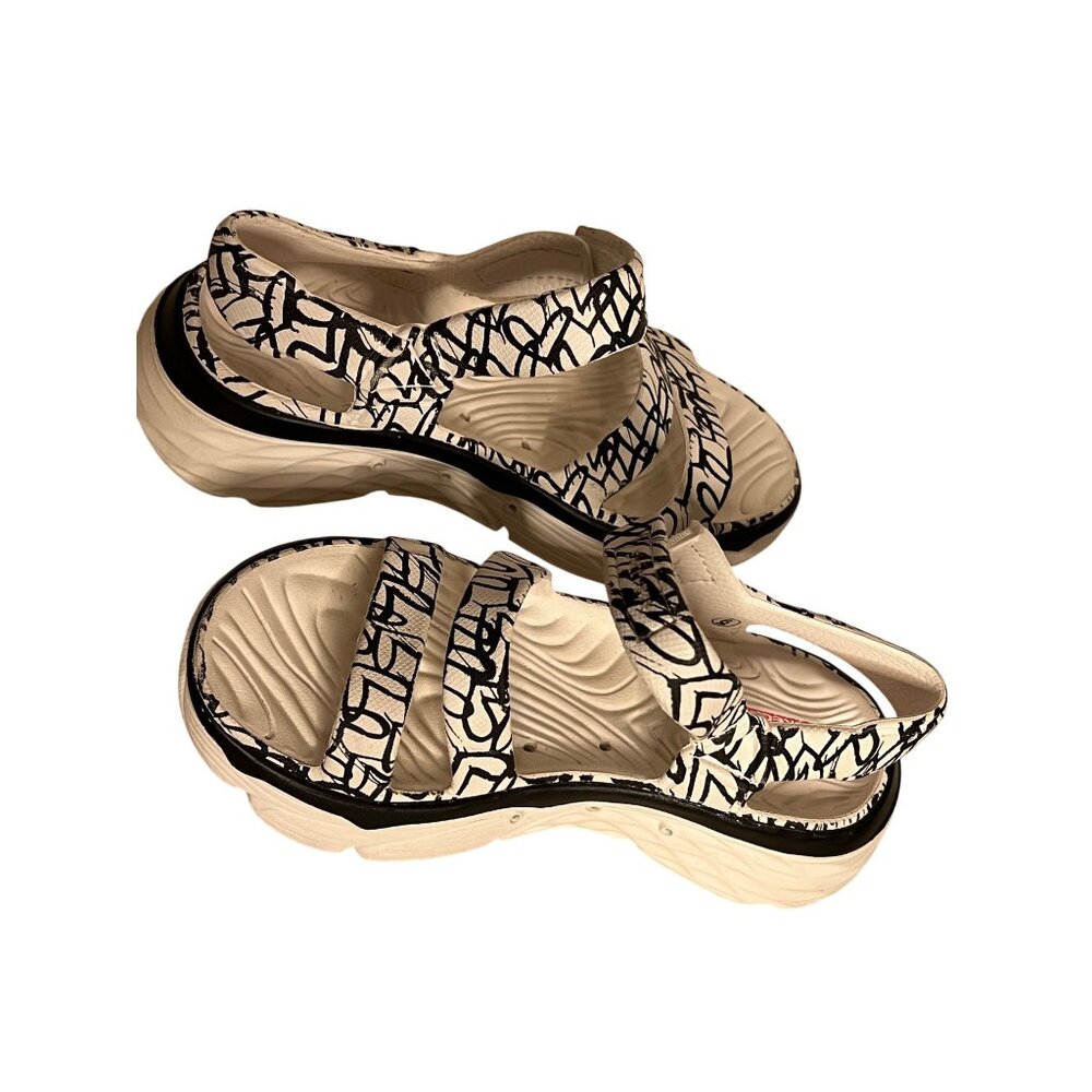 Skechers Foamies Women's Platform Sandals - Size 7 White & Black Graffiti Print - Picture 8 of 8